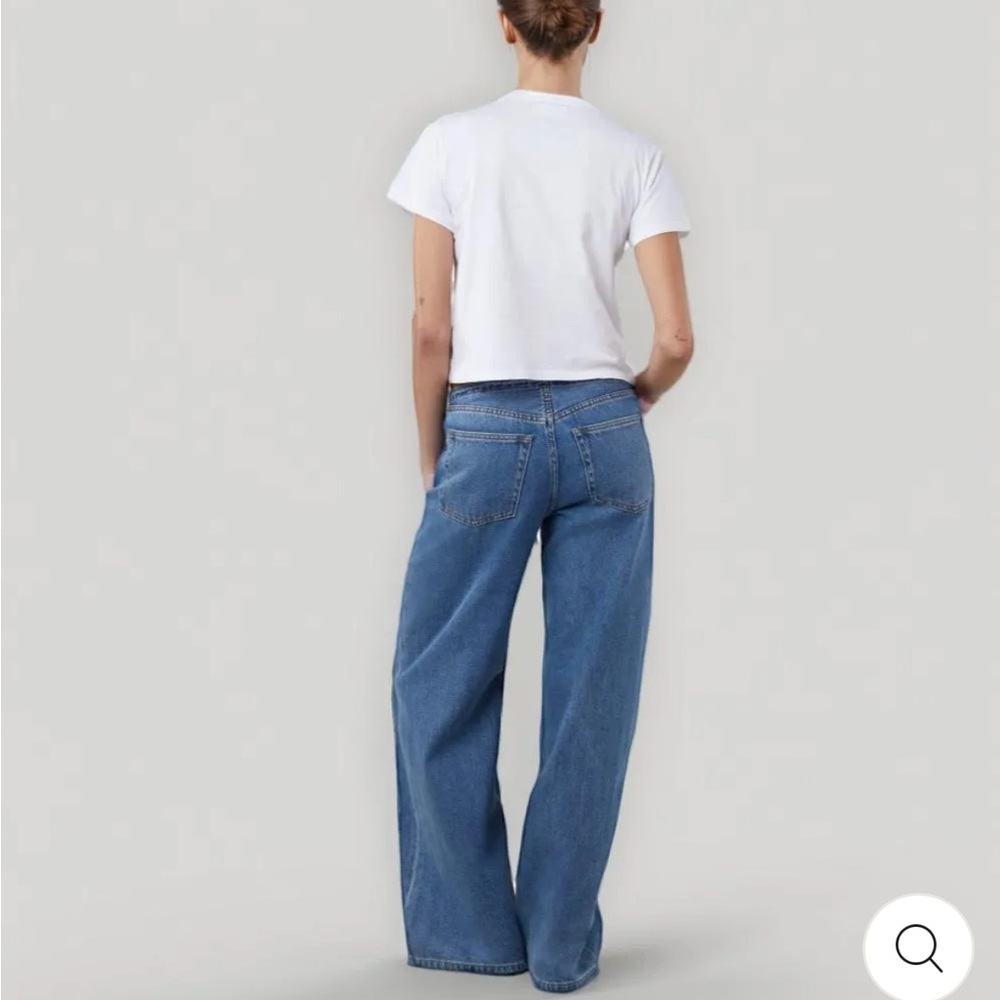 Wide Leg Drawstring Waist Jeans - Picture 2 of 5